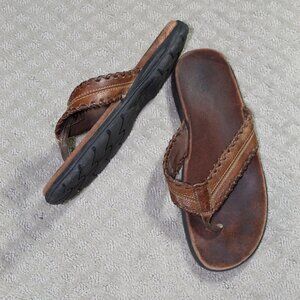 Men's Size 11 Brown BKE Leather Upper and Footbed Thong Sandals